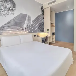 فندق فندق مبيت وإفطار ميلانو سينيزيو غاريبالدي, ميلان